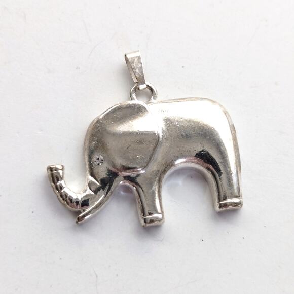 Vintage Silver Tone Rhinestone Elephant Truck Up For Good Luck Necklace Pendant - Picture 2 of 4